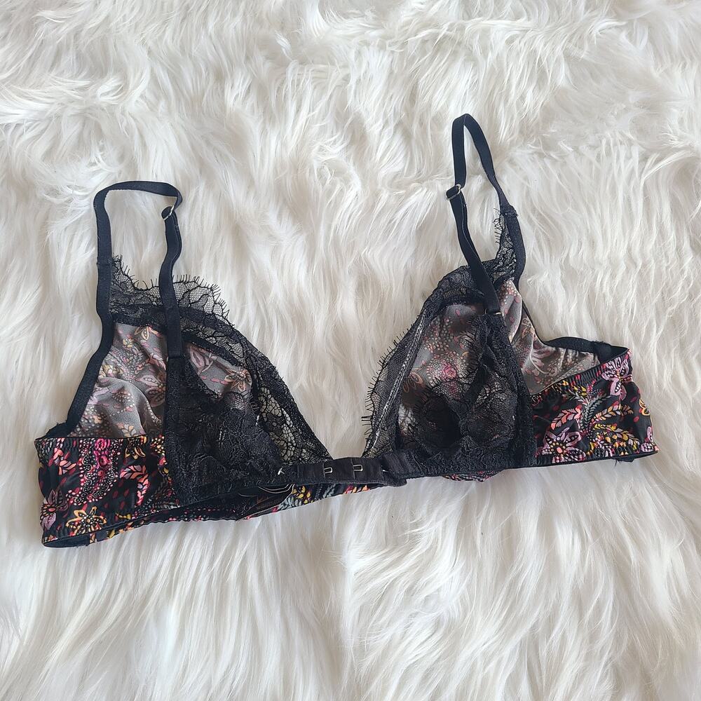 Victoria's Secret Satin Bralette Paisley Lace Black Bra M Pinup Lingerie Top - Picture 2 of 3